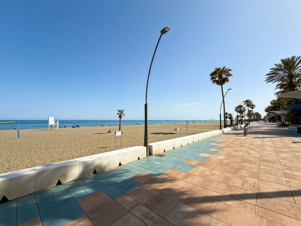 Middle Floor Apartment Estepona Málaga - image 63