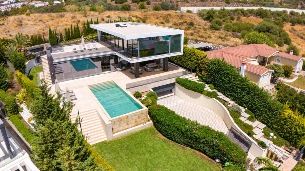 Detached Villa Nueva Andalucía Málaga - image 56