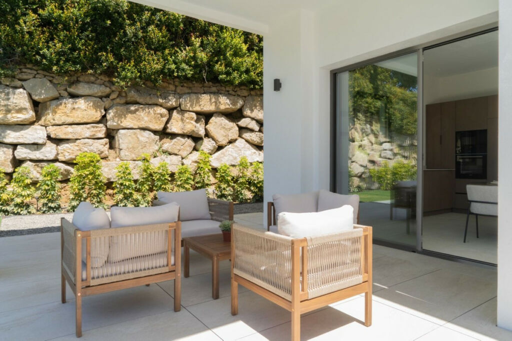 Detached Villa Estepona Málaga - image 63