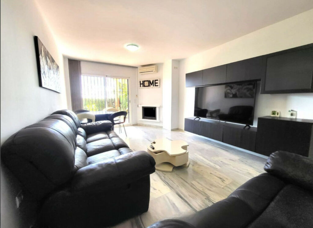Ground Floor Apartment Riviera del Sol Málaga - image 7