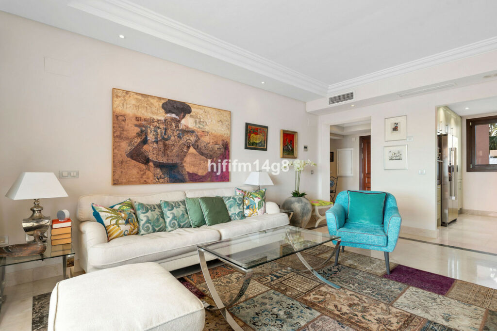 Penthouse Estepona Málaga - image 7