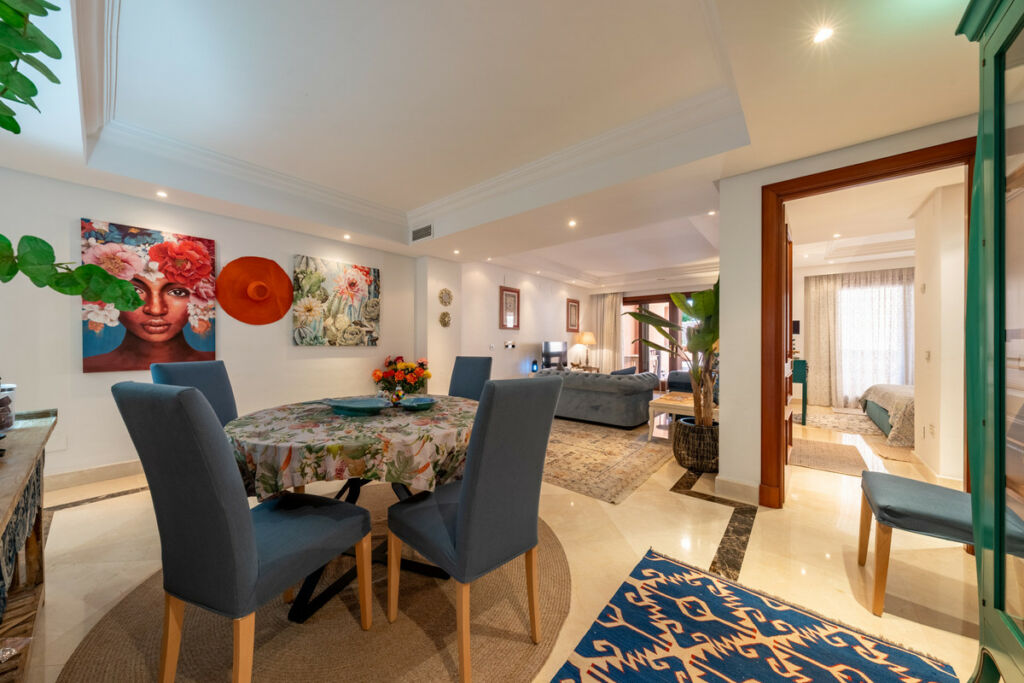 Ground Floor Apartment Estepona Málaga - image 3