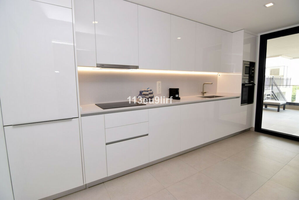Ground Floor Apartment Estepona Málaga - image 7
