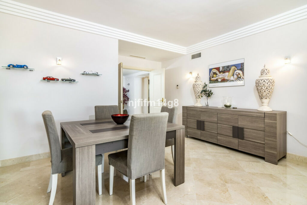 Ground Floor Apartment Nueva Andalucía Málaga - image 7