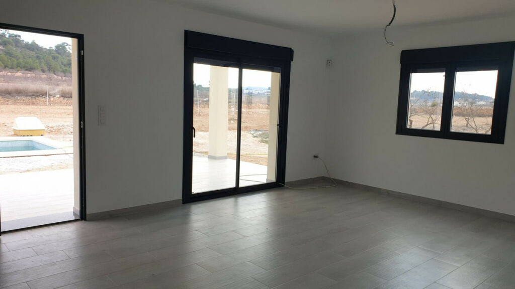 Detached Villa Pinoso Alicante - image 7