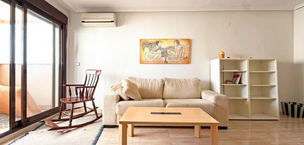 Middle Floor Apartment Torrevieja Alicante - image 7