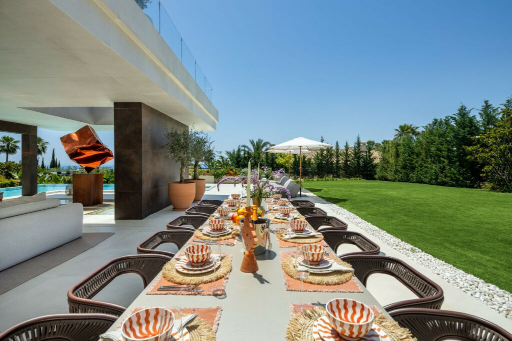Detached Villa Sierra Blanca Málaga - image 7