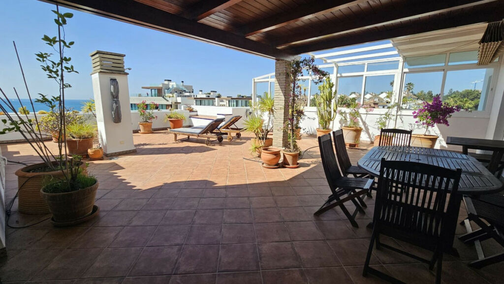 Top Floor Apartment Estepona Málaga - image 7