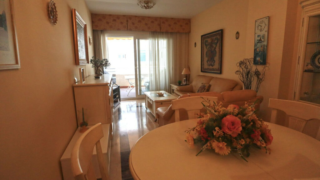 Middle Floor Apartment Marbella Málaga - image 7