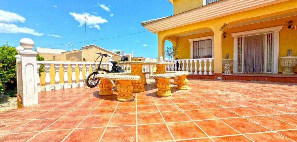 Detached Villa Torrevieja Alicante - image 7