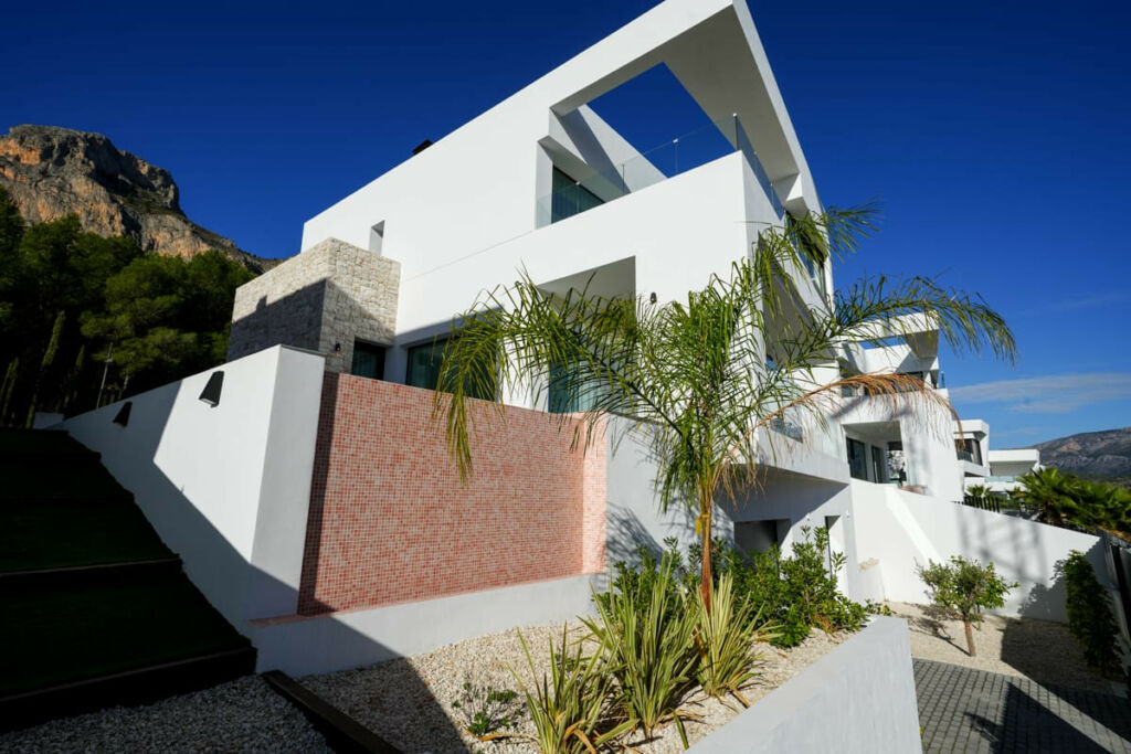 Detached Villa Polop Alicante - image 7