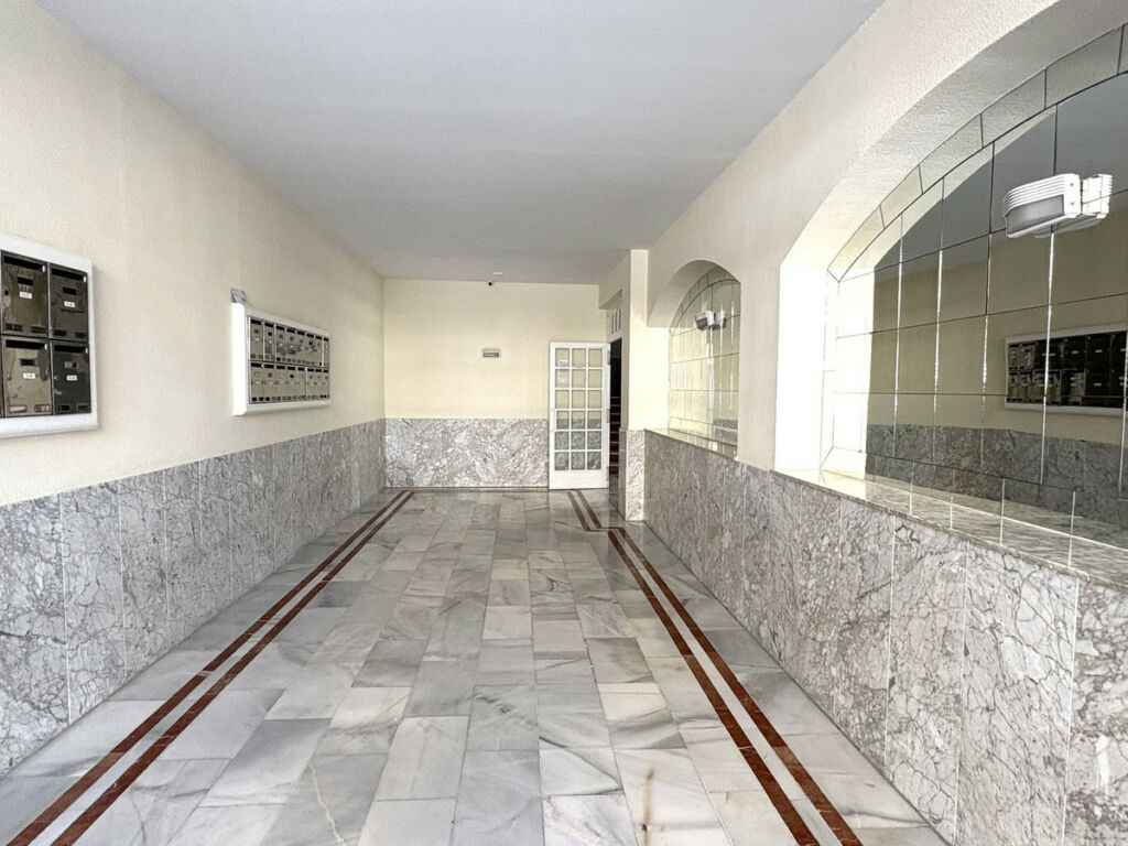 Middle Floor Studio San Luis de Sabinillas Málaga - image 7