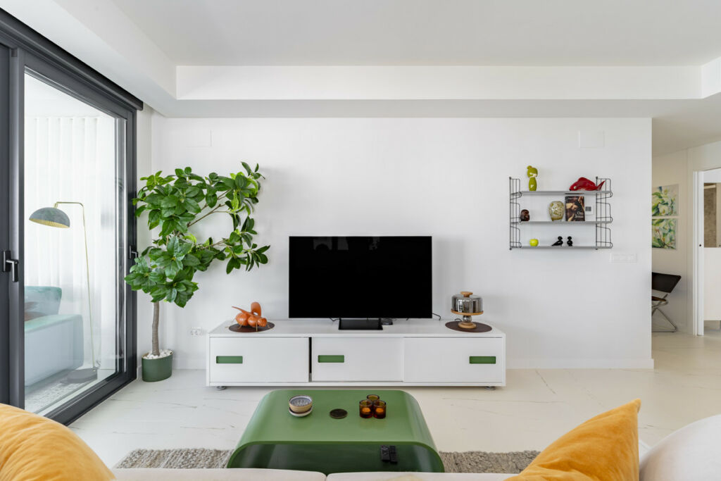 Ground Floor Apartment Casares Málaga - image 7