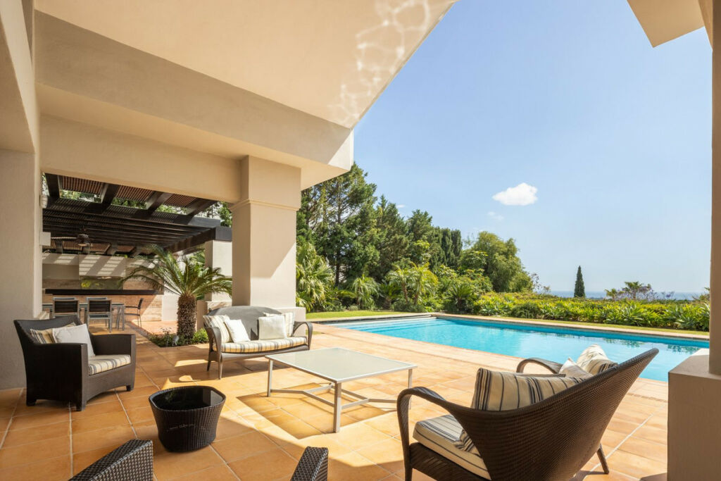 Detached Villa Los Flamingos Málaga - image 7