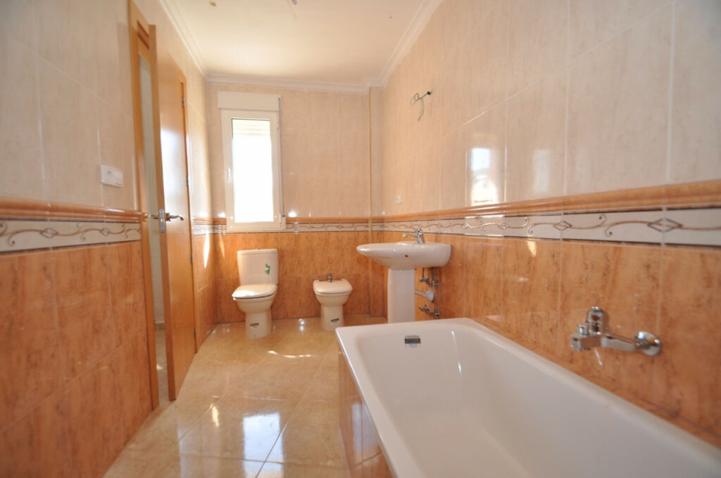 Townhouse Ibi Alicante - image 7