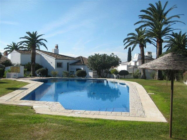 Townhouse Estepona Málaga - image 7