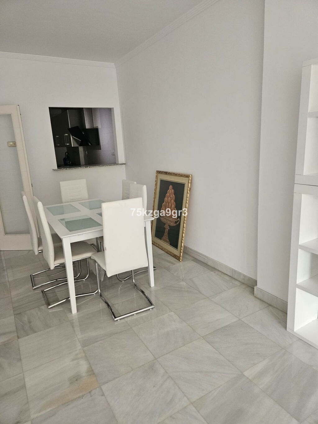 Middle Floor Apartment Estepona Málaga - image 7