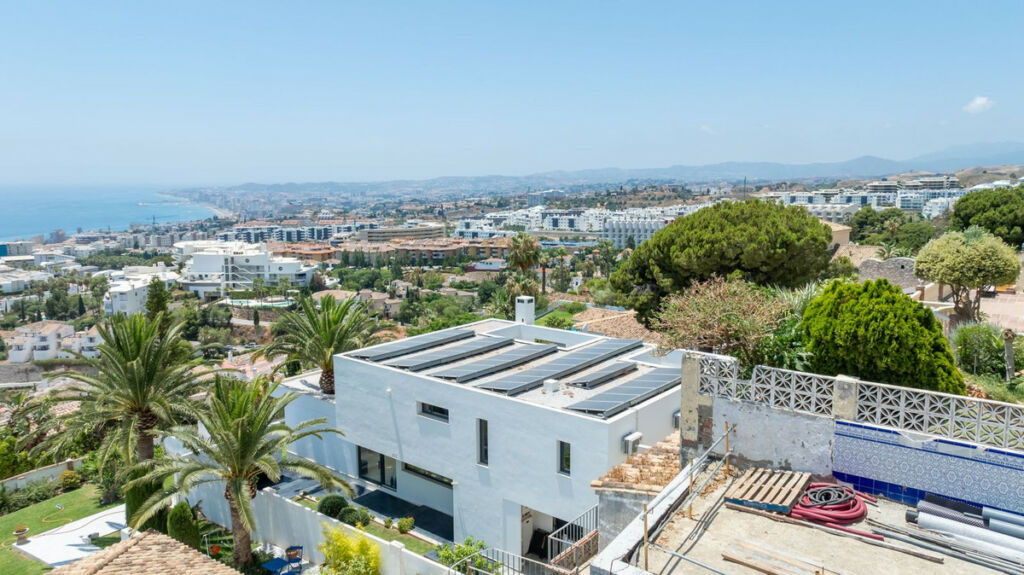Detached Villa Benalmadena Málaga - image 7