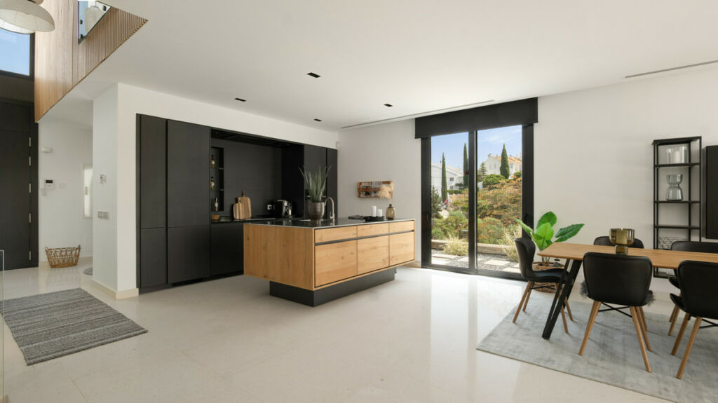 Semi-Detached House Cabopino Málaga - image 7