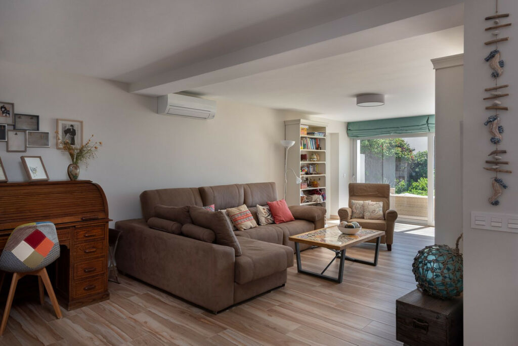 Semi-Detached House Estepona Málaga - image 7
