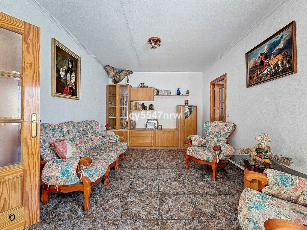 Townhouse Pinoso Alicante - image 7