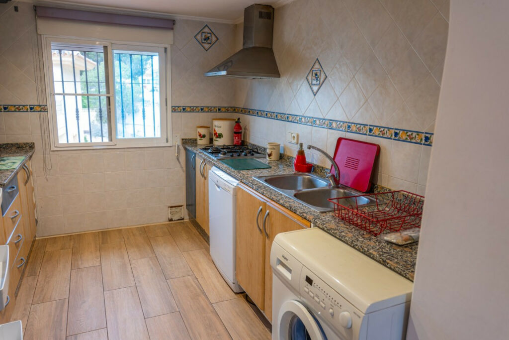 Detached Villa Albir Alicante - image 7