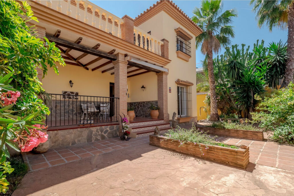 Detached Villa Alhaurín el Grande Málaga - image 7