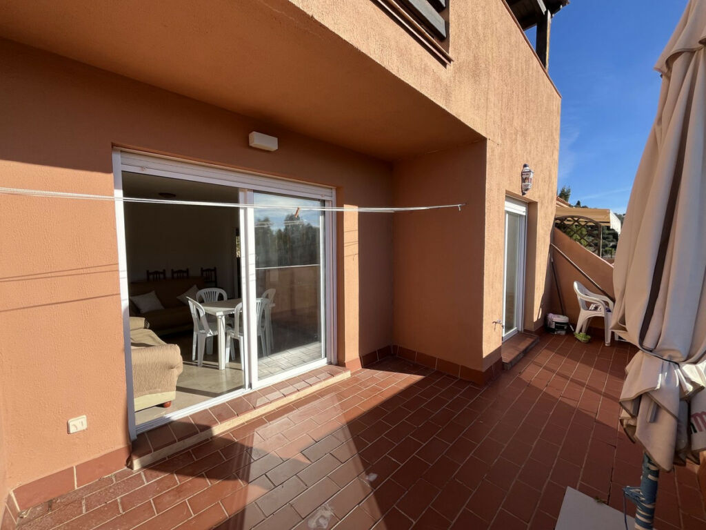 Middle Floor Apartment Casares Playa Málaga - image 7