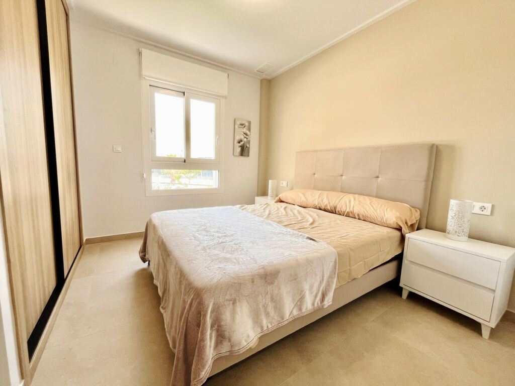 Middle Floor Apartment Guardamar del Segura Alicante - image 7