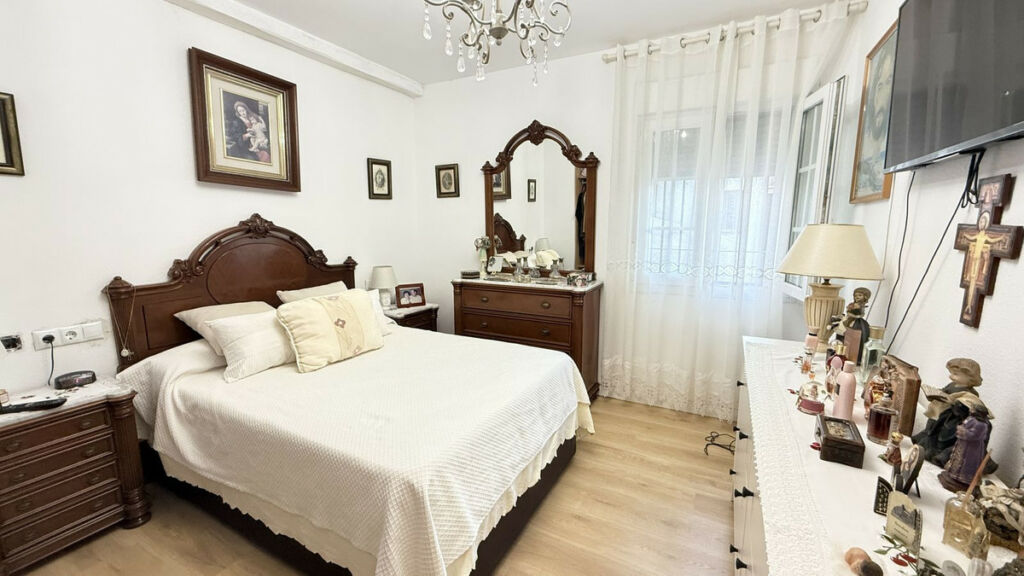 Ground Floor Apartment Estepona Málaga - image 9
