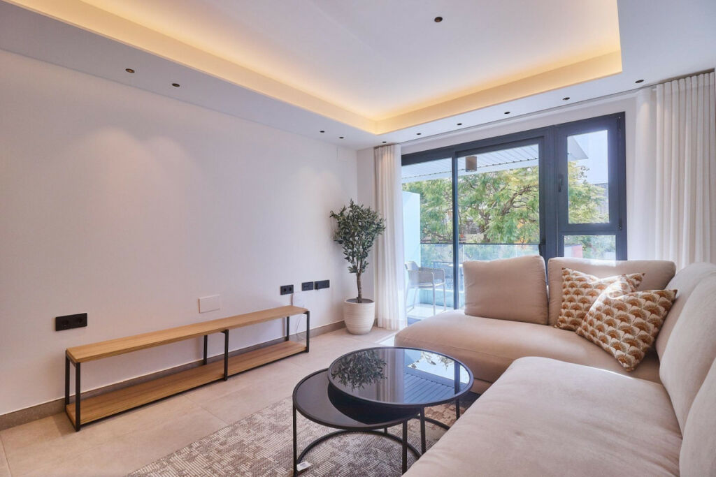 Middle Floor Apartment Fuengirola Málaga - image 7