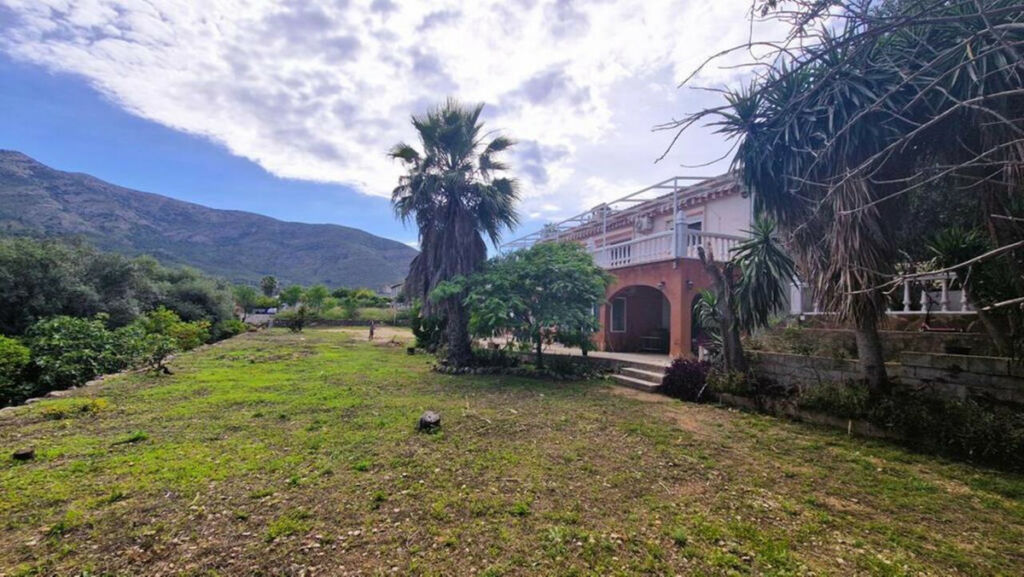 Detached Villa Parcent Alicante - image 7