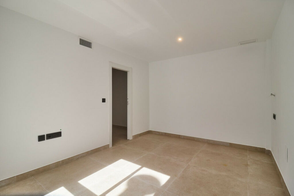 Middle Floor Apartment Fuengirola Málaga - image 71