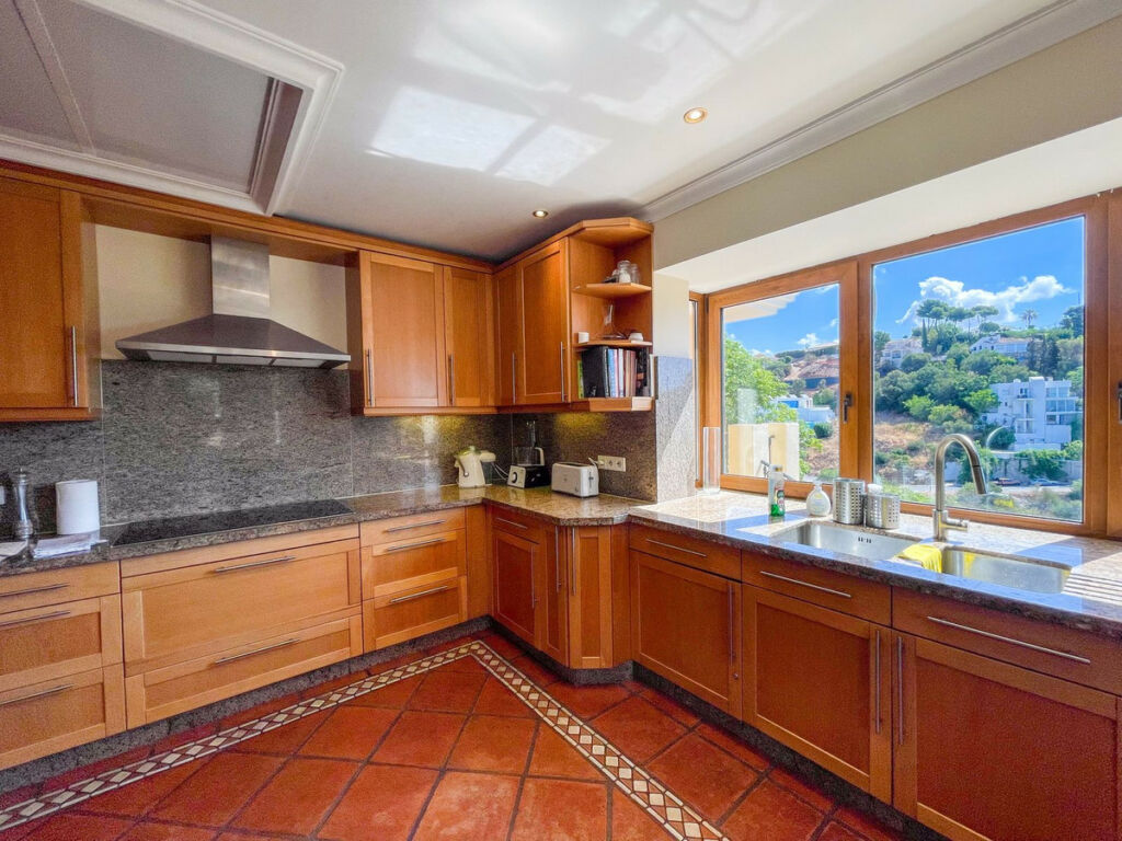 Detached Villa El Rosario Málaga - image 71