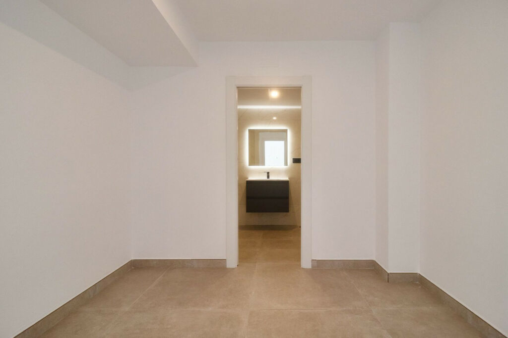 Middle Floor Apartment Fuengirola Málaga - image 79