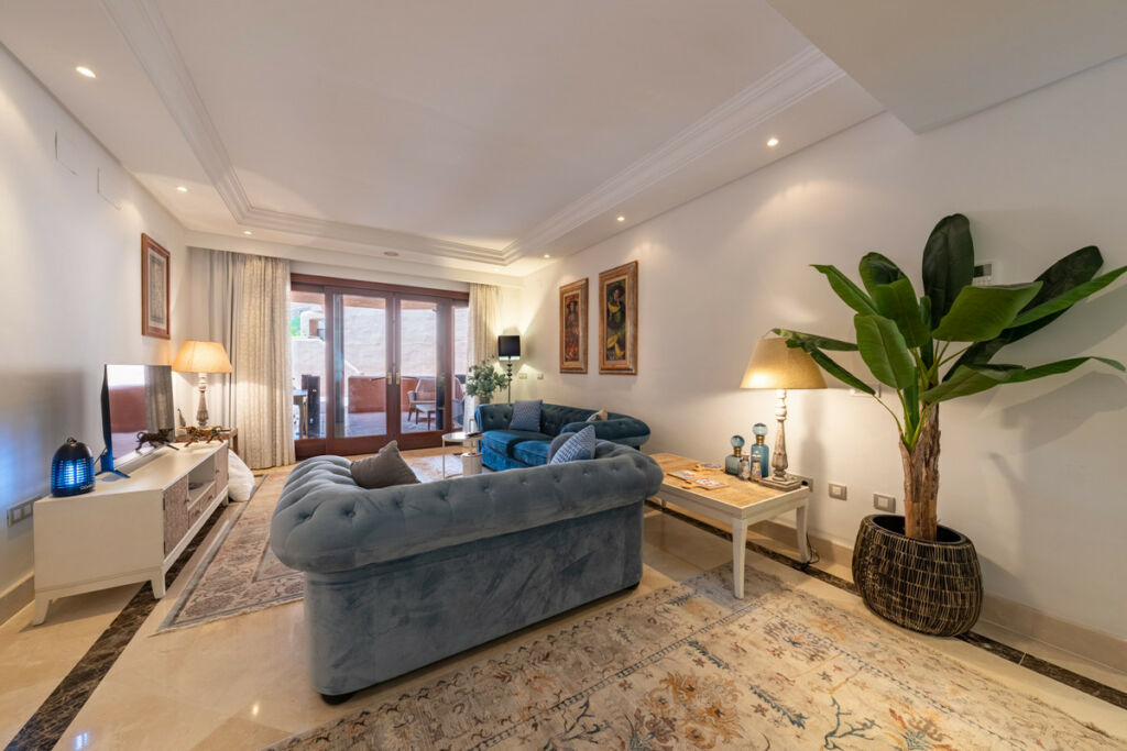 Ground Floor Apartment Estepona Málaga - image 8
