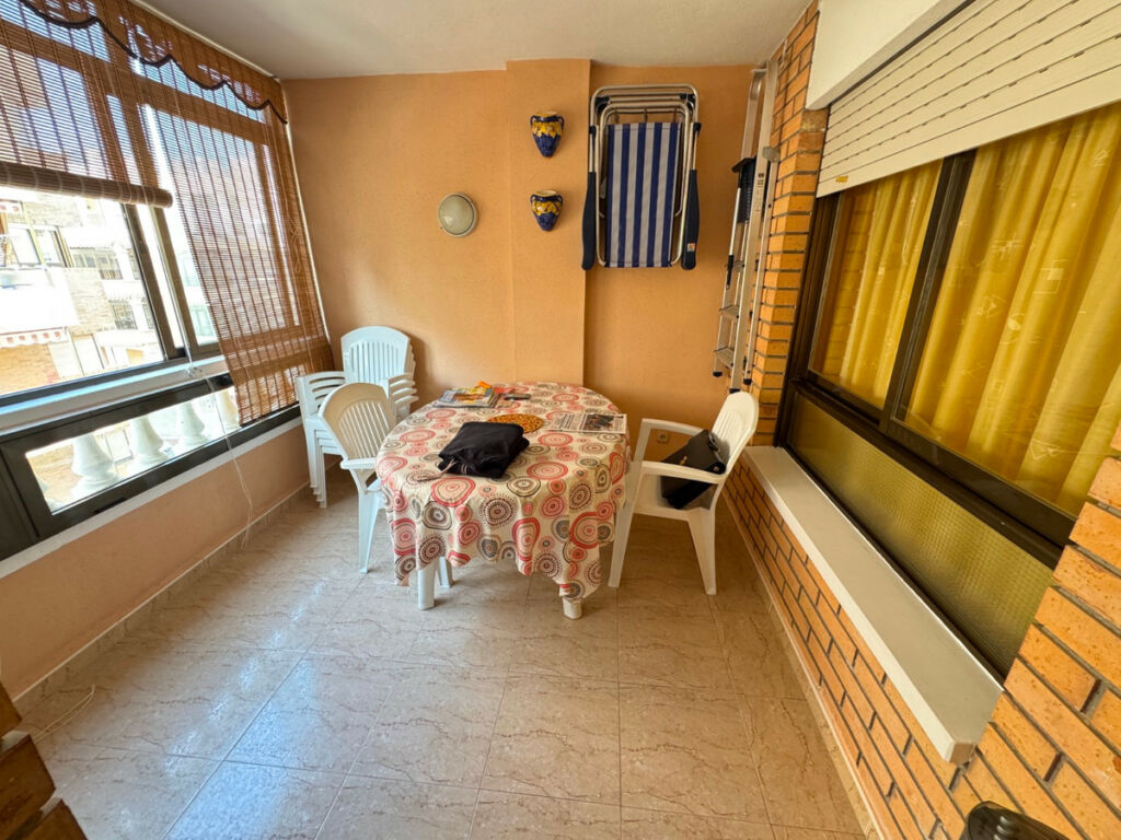 Middle Floor Apartment Guardamar del Segura Alicante - image 8