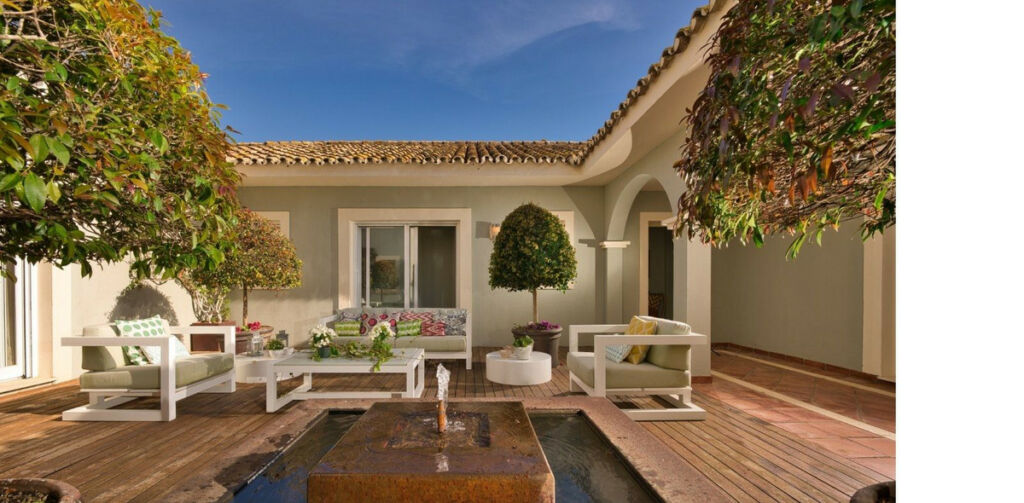 Detached Villa Sotogrande Cádiz - image 8