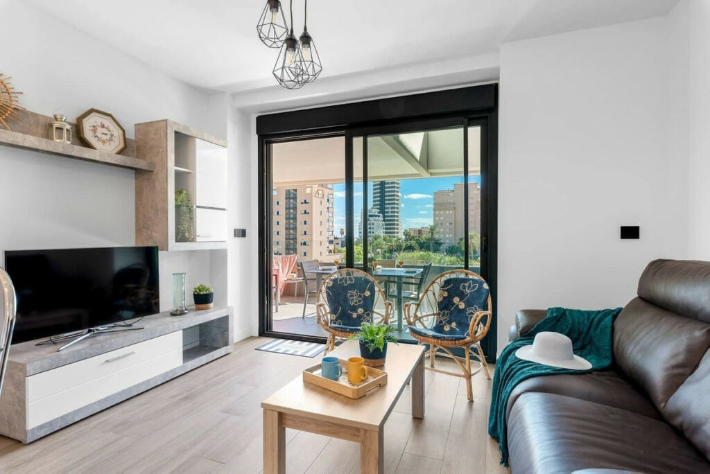 Middle Floor Apartment Calpe Alicante - image 8