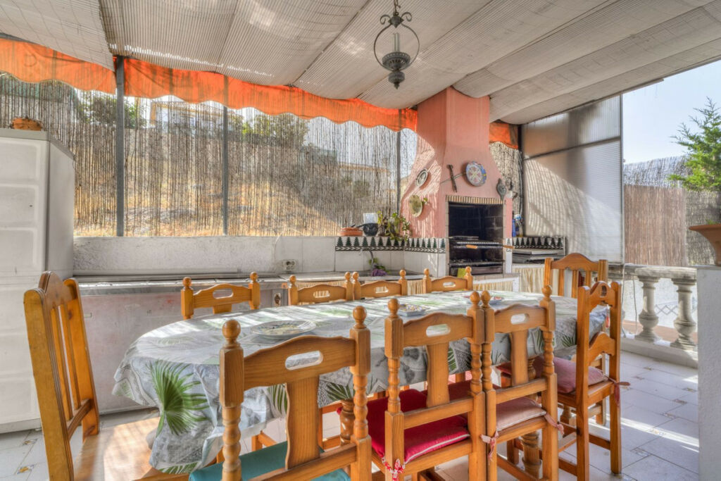 Detached Villa Marbella Málaga - image 8