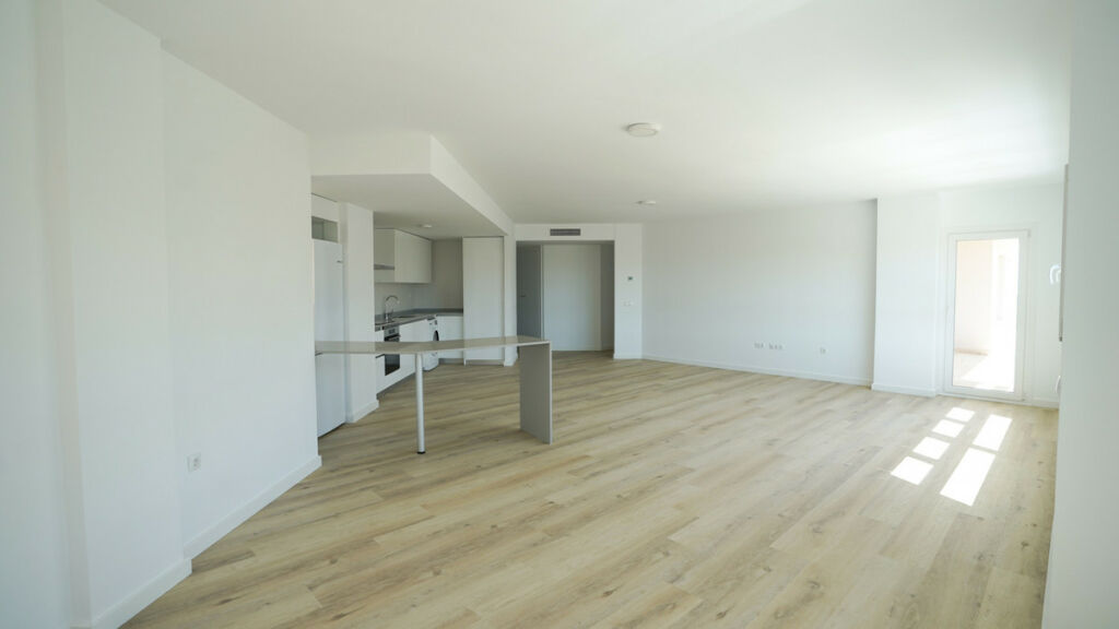 Middle Floor Apartment Marbella Málaga - image 9
