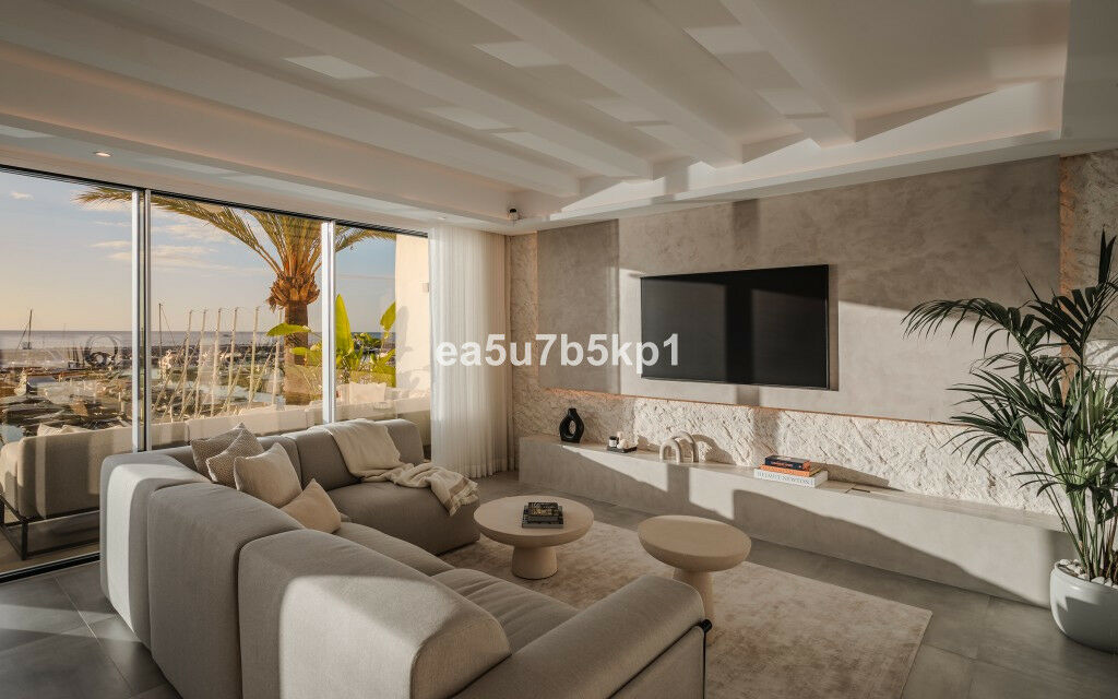 Penthouse Puerto Banús Málaga - image 8