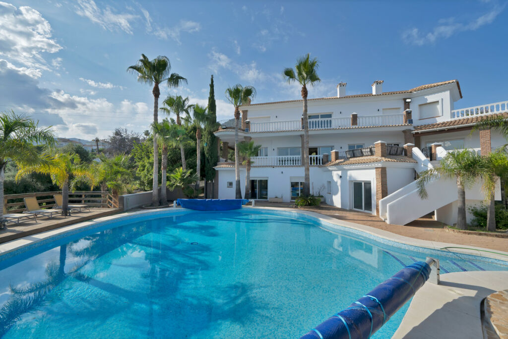 Detached Villa La Capellania Málaga - image 8