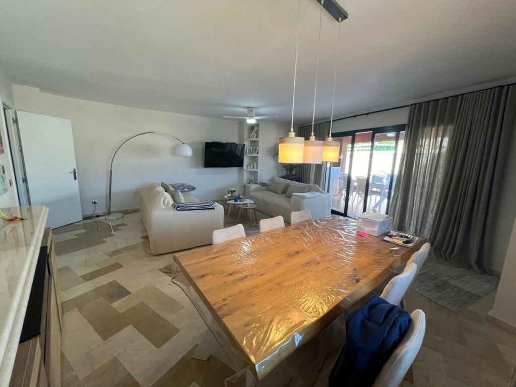 Middle Floor Apartment Marbella Málaga - image 8