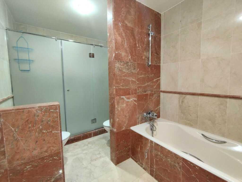 Middle Floor Apartment Hacienda del Sol Málaga - image 8