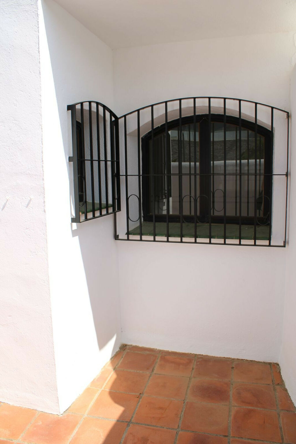 Semi-Detached House Cabopino Málaga - image 8