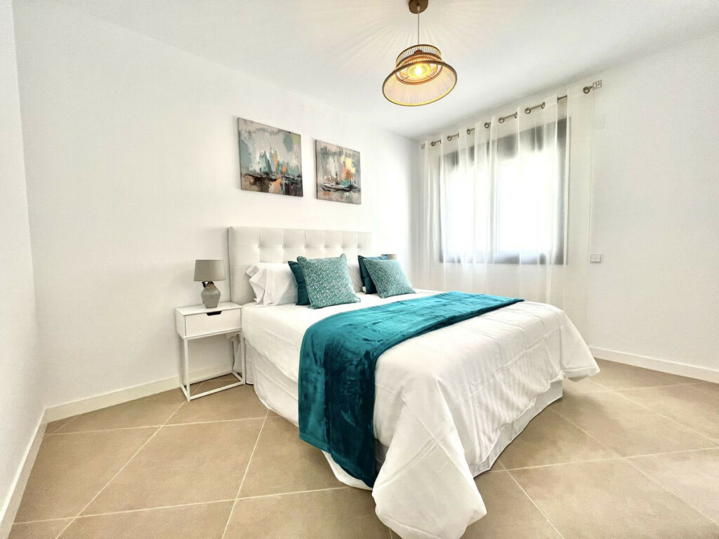Townhouse Estepona Málaga - image 8