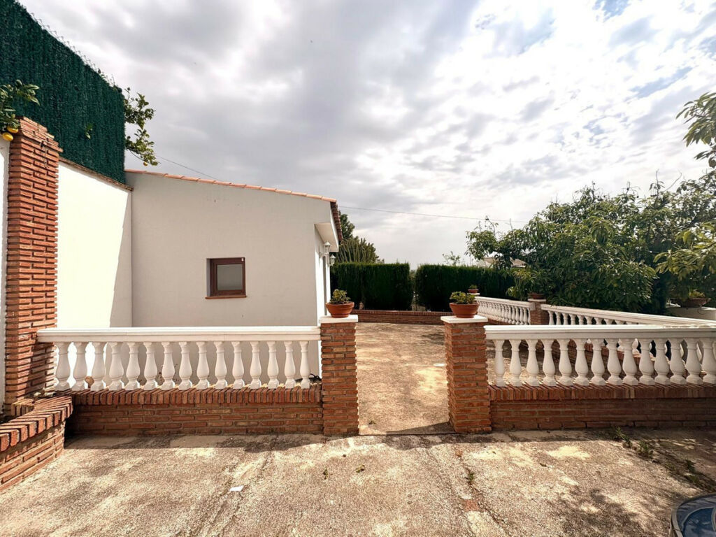Detached Villa Alhaurín de la Torre Málaga - image 11