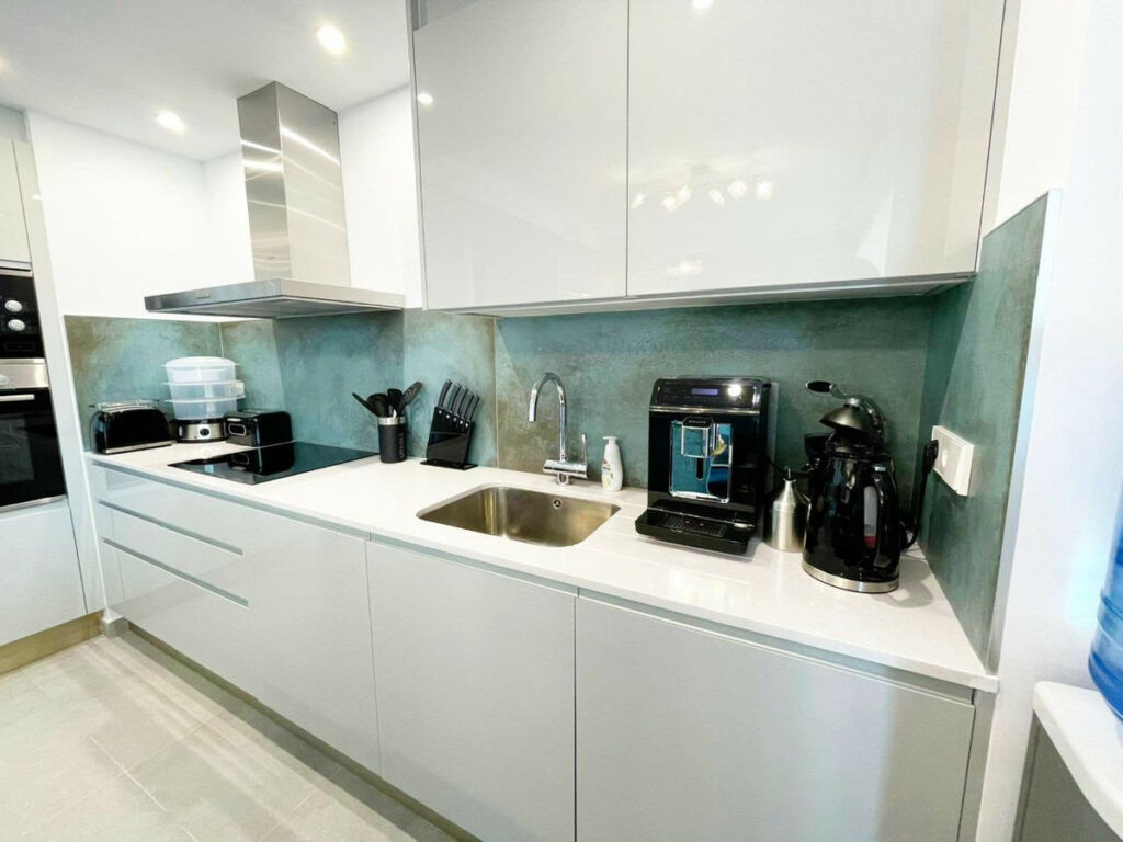 Middle Floor Apartment Villajoyosa Alicante - image 8