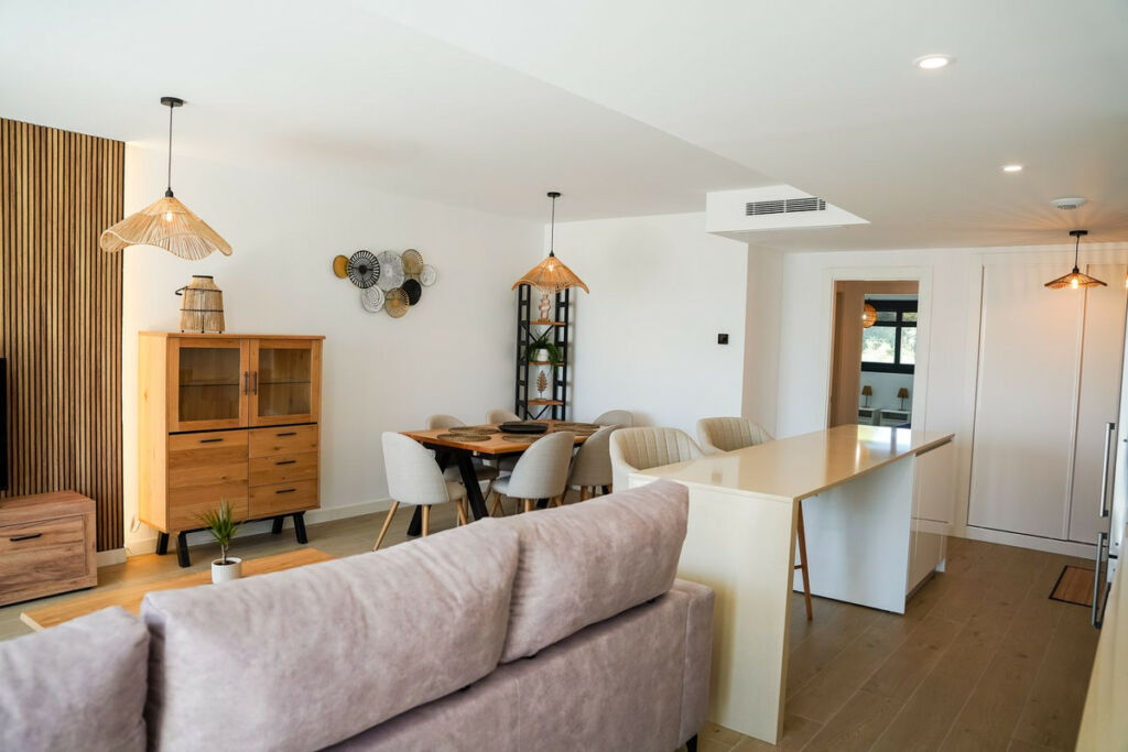 Middle Floor Apartment Estepona Málaga - image 8
